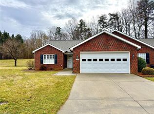 152 Wyndham Ct, High Point, NC 27265