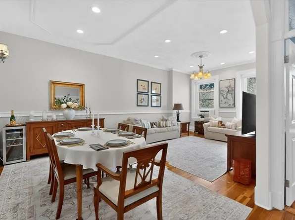18 Hancock St APT 4, Boston, MA 02114