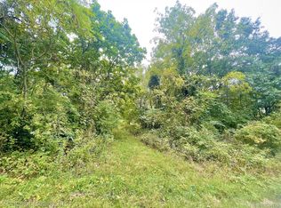 6755 Hivon Rd, Carleton, MI 48117