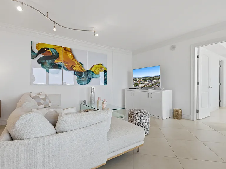 2715 N Ocean Blvd #10C — Photo 6