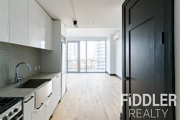 Rented by The KCI Group | media 104