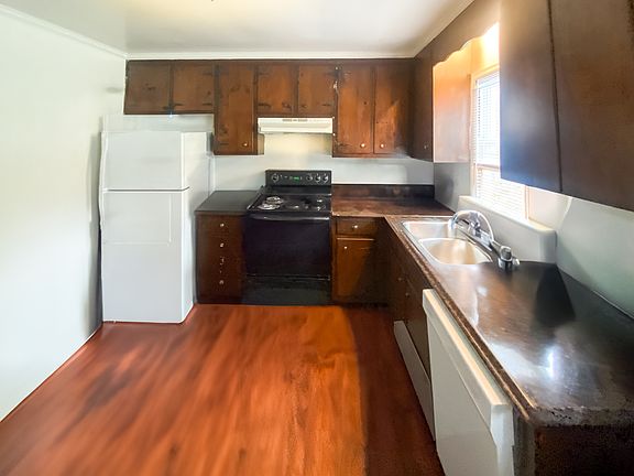 2nd image of 3113 Bashford Ln
