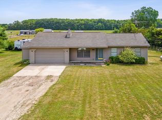 7640 Robb Rd, Fowlerville, MI 48836