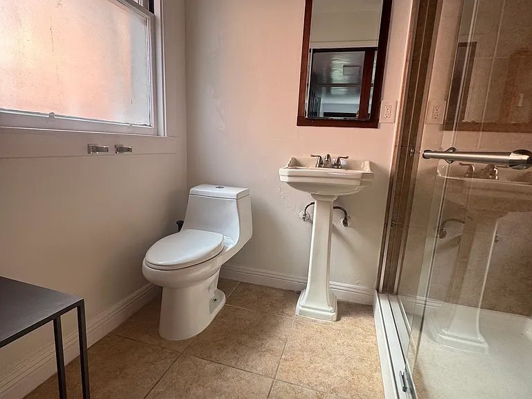 1677 Arch St #3 — Photo 20