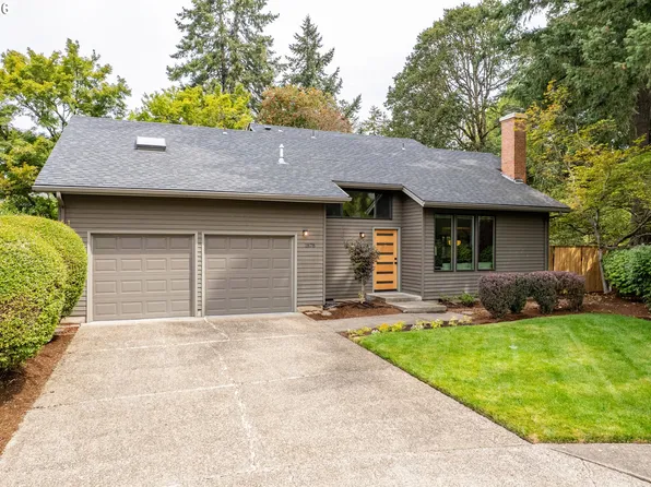 1878 Russet Dr, Eugene, OR 97401