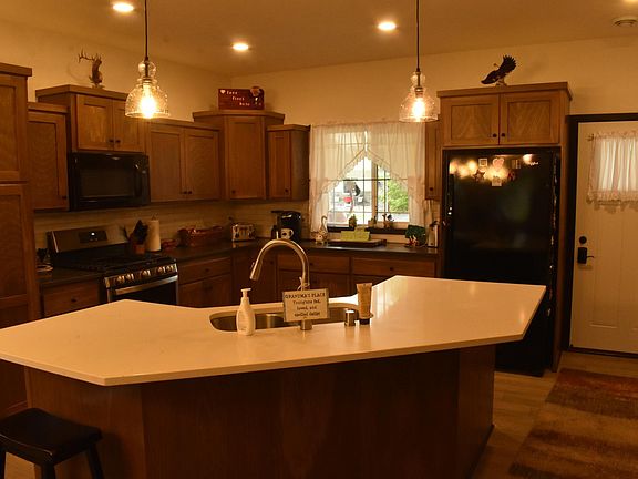 4th image of 2859 Eastview Ct