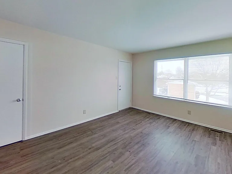 831 Parkcrest Dr #C — Photo 10