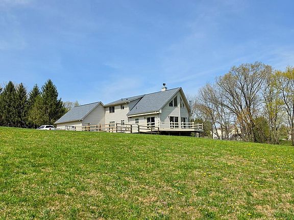 2nd image of 6262 Thoman Dr