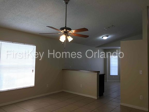 5th image of 7427 Groveoak Dr