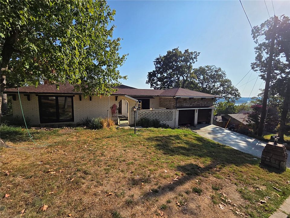 2nd image of 15530 Putman Rd