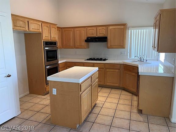 5th image of 2086 Santina Ave
