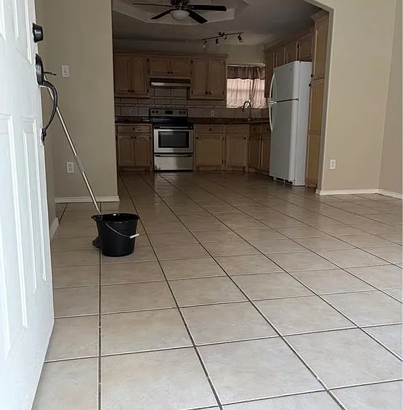 1902 Agua Fina Ave — Photo 2