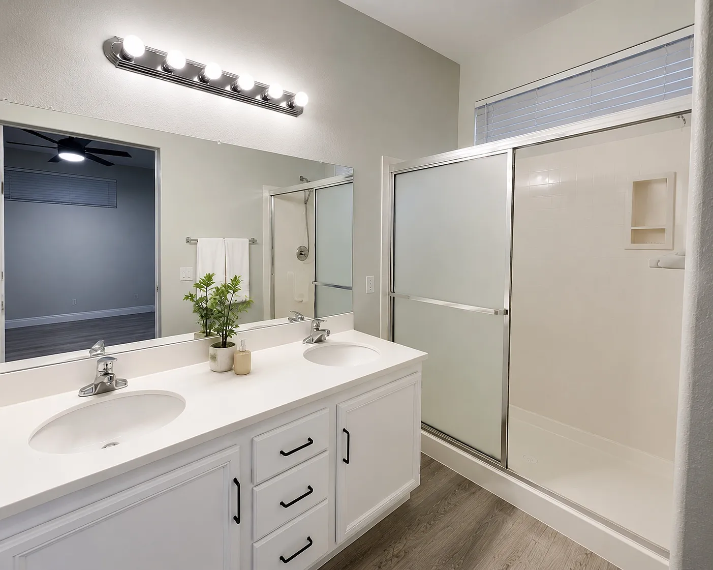 8453 Montefino Ct — Photo 2