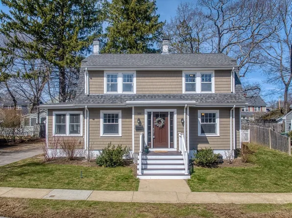 103 Monroe St, Dedham, MA 02026