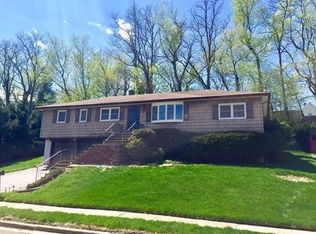 35 Walling St, Sayreville, NJ 08872