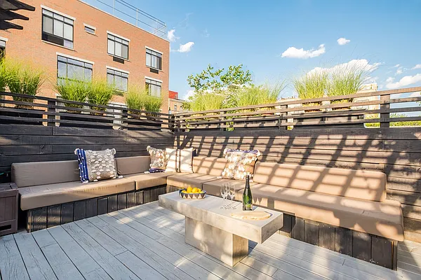 Sold by Industrie Residential | media 20