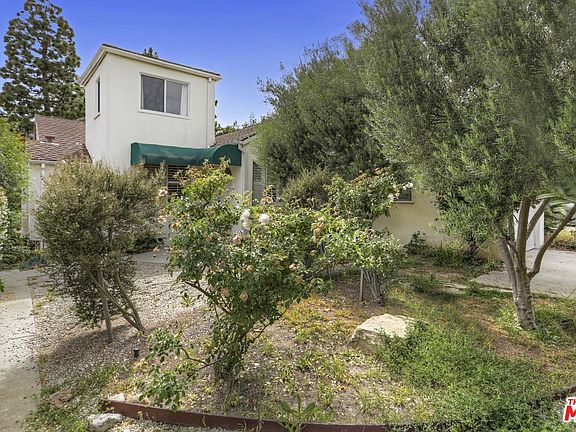 3rd image of 927 Wellesley Ave
