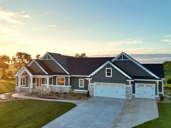 3306 Colton Way, Sun Prairie, WI 53590