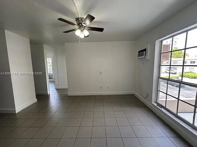 1400 S Douglas Rd #11 — Photo 11