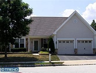 1st image of 5 Poinsettia Ln