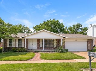 3825 Arbre Ln, Florissant, MO 63034