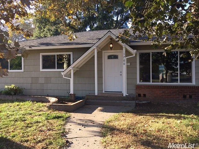 1700 Virginia Ave photo 1