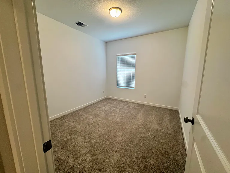 5720 Lakeview Dr — Photo 23