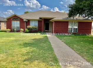 10824 Sierra Dr W, Woodway, TX 76712