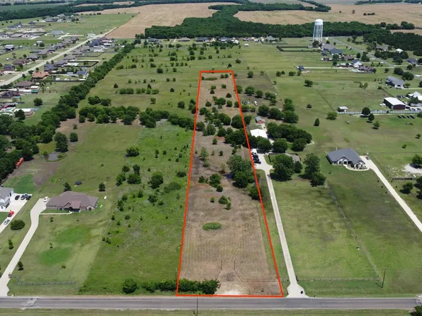 660 S Westmoreland Rd, Waxahachie, TX 75167
