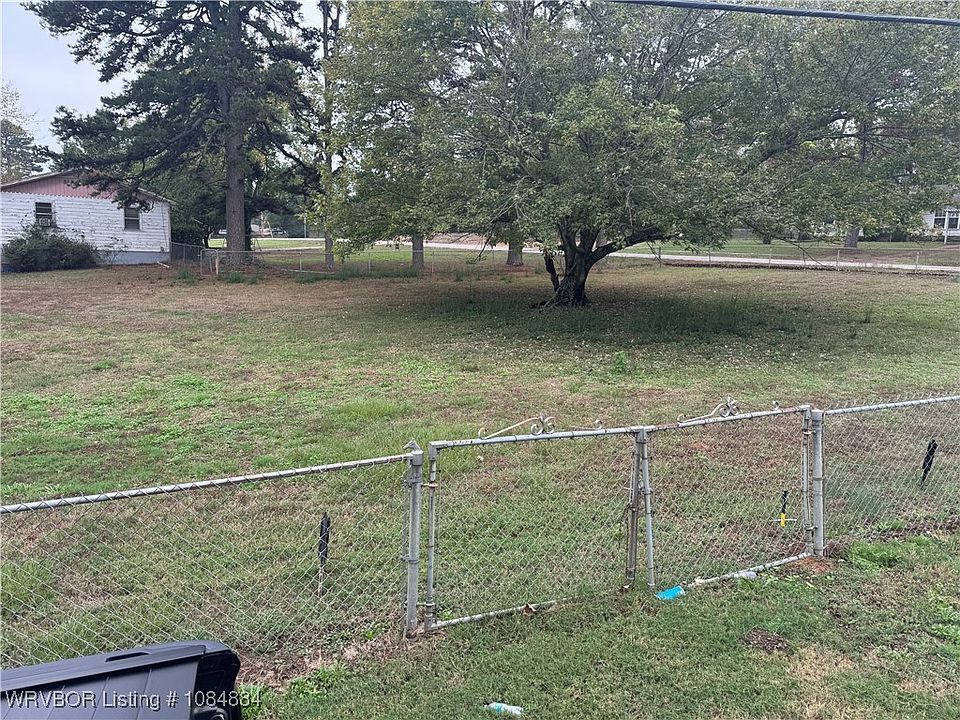 1st image of E Nashville St
