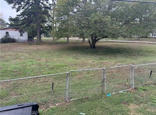 E Nashville St, Greenwood, AR 72936