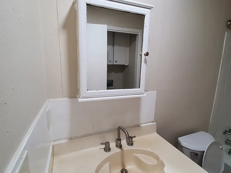 903 N Meadows Dr #C — Photo 6