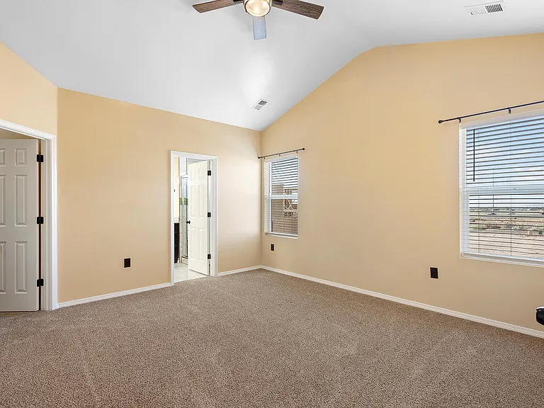 9516 Silica Ave NW — Photo 27