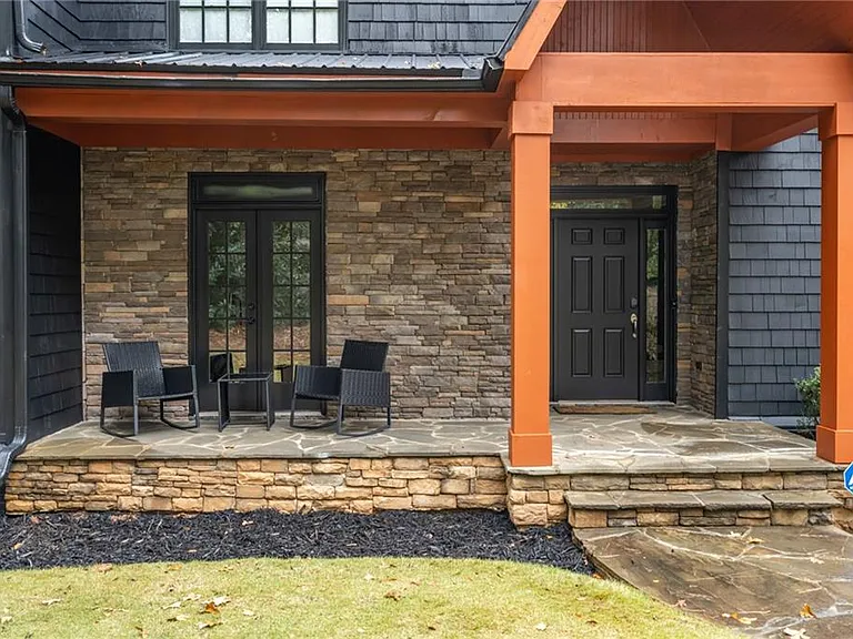 1219 Moores Mill Rd NW — Photo 3