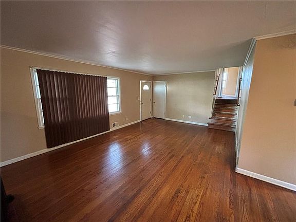 5th image of 4329 Wood Ave
