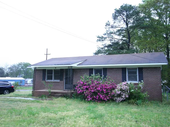 909 Mamie St, Newberry, SC 29108