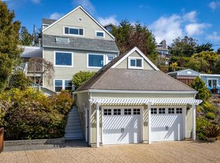 613 Palma St, El Granada, CA 94018