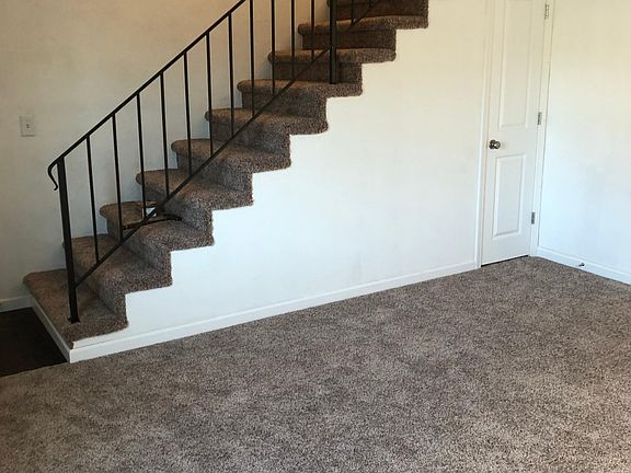 5th image of 6 Sunset Dr APT D
