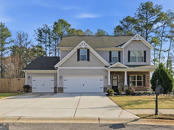 2nd image of 330 White Birch Ln