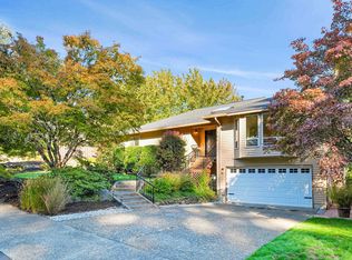 10051 SW Balmer Cir, Portland, OR 97219