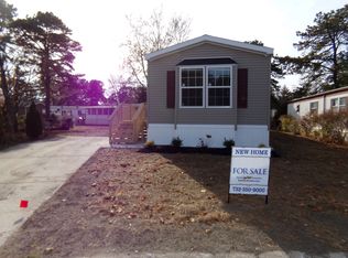 5 Autumn Ct, Whiting, NJ 08759