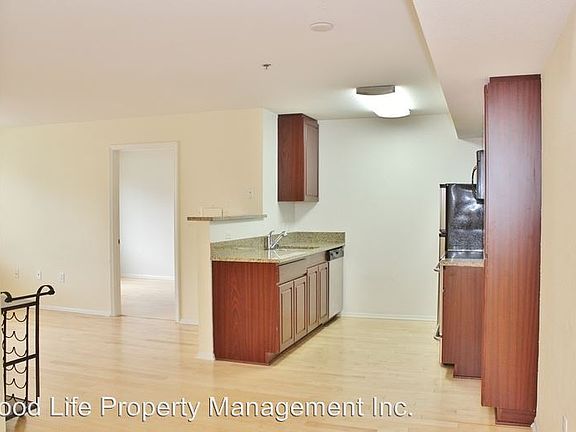 2nd image of 1970 Columbia St Unit 411