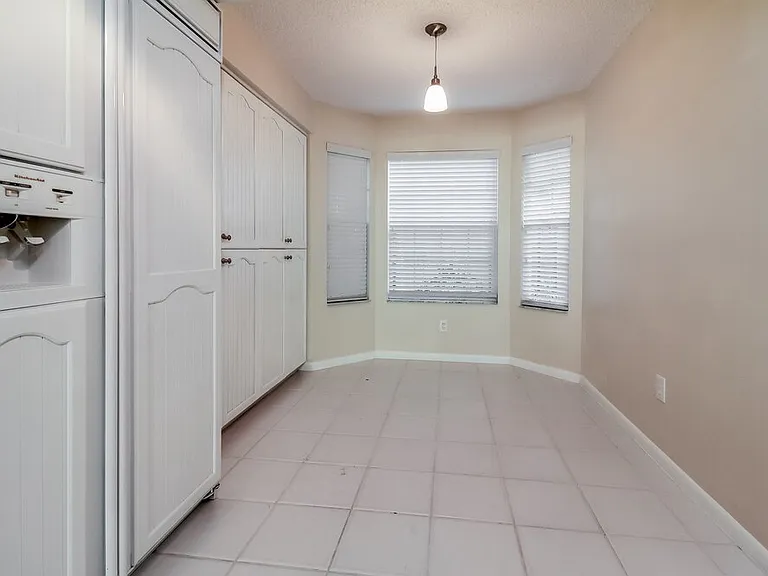 5407 214th Ct S — Photo 8