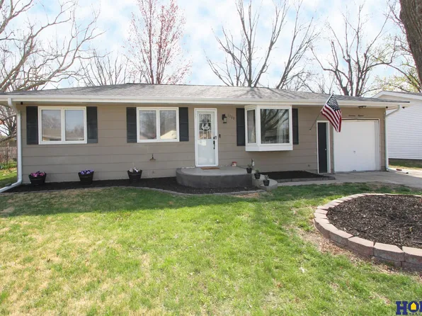 1700 N 18th St, Beatrice, NE 68310