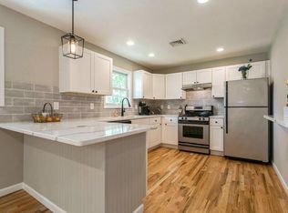 27 Lime Ridge Rd, Poughquag, NY 12570