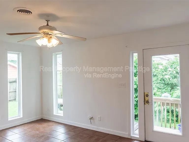 5311 Perry Ave — Photo 7