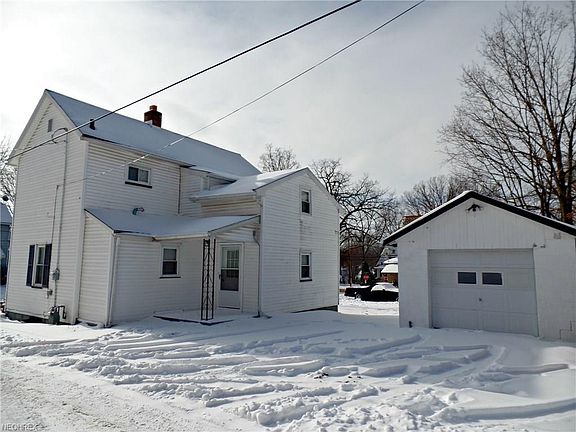 3rd image of 186 E 6th St