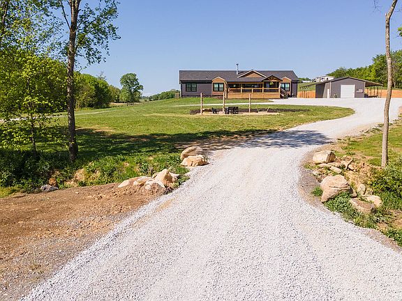 4th image of 4510 Poplar Springs Rd