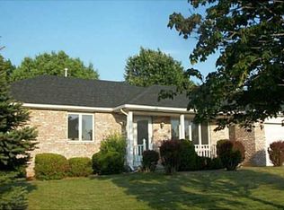 133 Clearwater Cir, Rochester, NY 14612