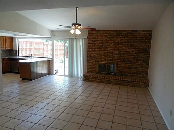 3rd image of 4314 Tamarix Ct